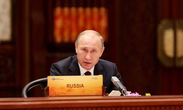 141111 BEIJING Nov 11 2014 Russian President Vladimir Putin speaks during the 22nd Asia P