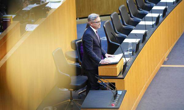 Ein Bild vom 19. Oktober: Finanzminister Brunner präsentierte das Budget im Parlament in Wien.