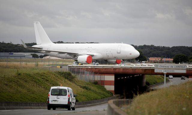 Groß genug für den DAX ist Airbus allemal. Bisher hat den Einzug in den Index die Tatsache verhindert, dass Airbus primär in Paris gehandelt wird.