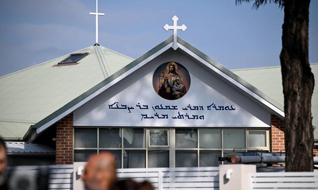 Die Kirche im Vorort von Sydney wurde Ziel von „religiös motiviertem Extremismus“. Ein Teenager griff den Bischof an.