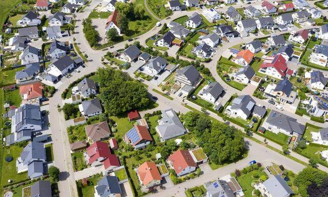 Den stärksten Preisanstieg bei Wohnimmobilien verzeichnen die Experten in den entwickelten Ländern. Im Bild eine Wohnsiedlung in Deutschland. 