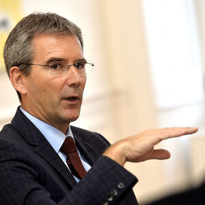 „Mein Vater hat die 35-Jahr-Jubiläumsmedaille der Eisenbahnergewerkschaft bekommen“: Finanzminister Löger über seine obersteirische Herkunft.