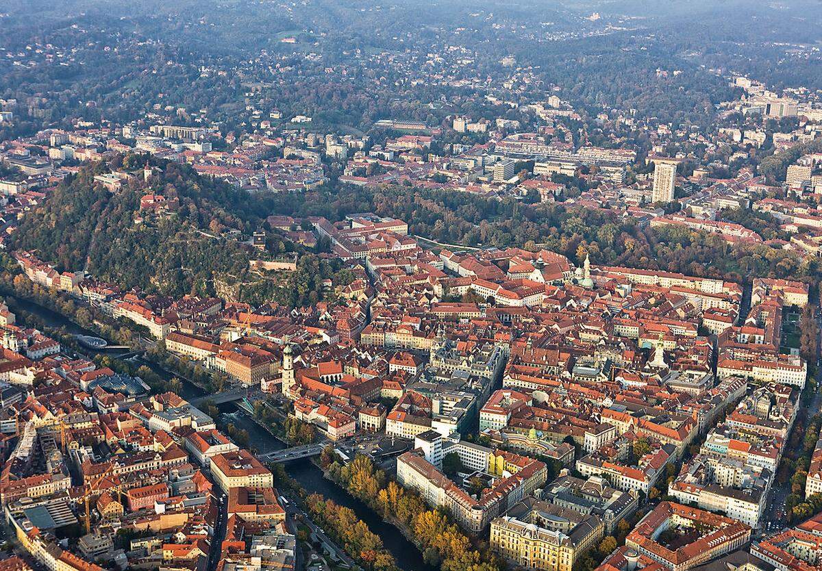 Die zweitgrößte Stadt Österreichs ist die siebtbeliebteste unter Touristen im Land: Graz, die Landeshauptstadt der Steiermark.