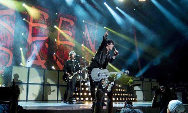 Billie Joe Armstrong, Säner von Green Day, 2017.