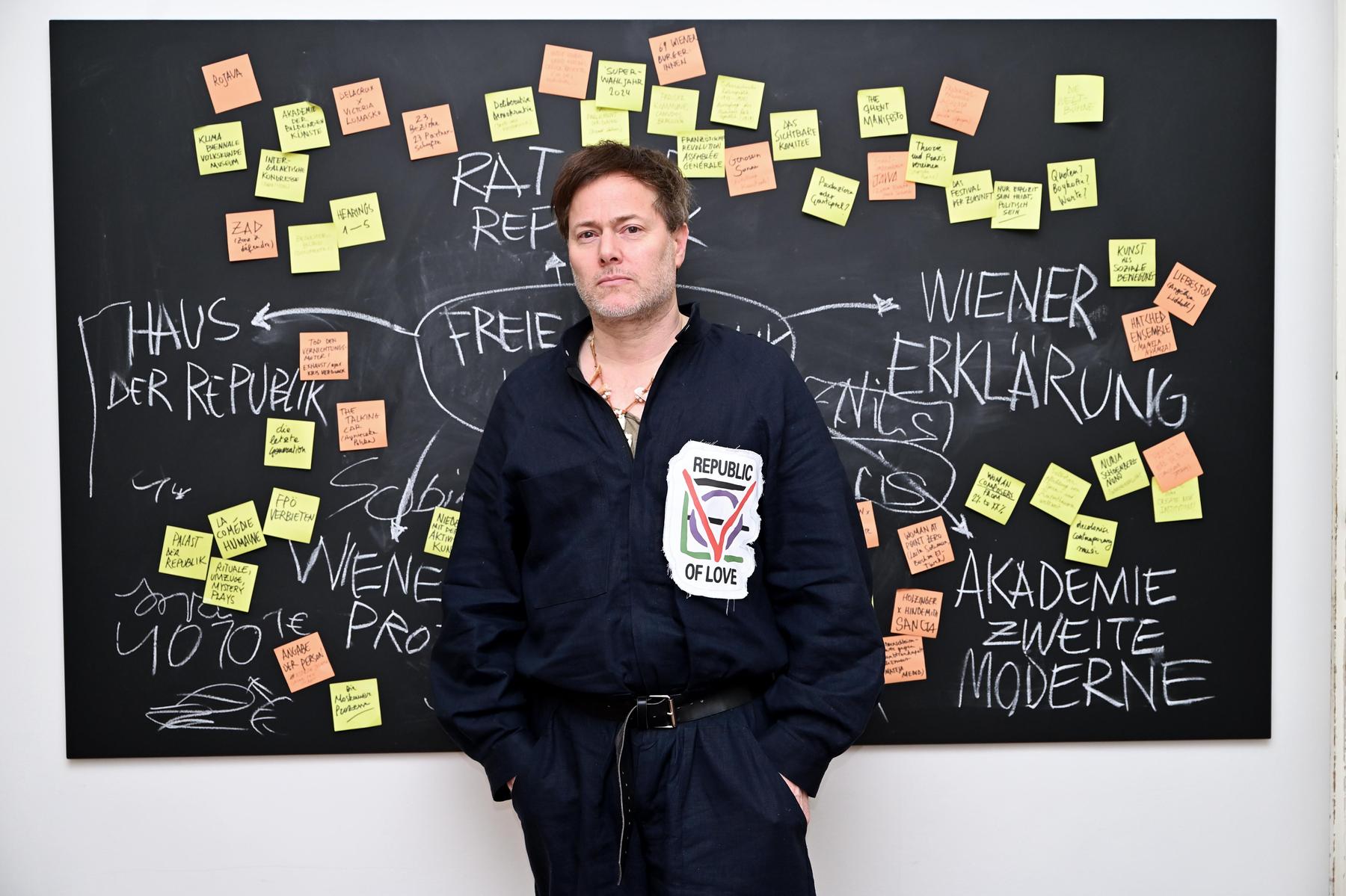 FPÖ-Wien fordert die Entlassung von Milo Rau