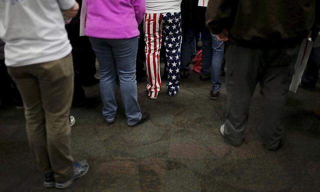 US-Bürger auf einer Wahlkampfveranstaltung.