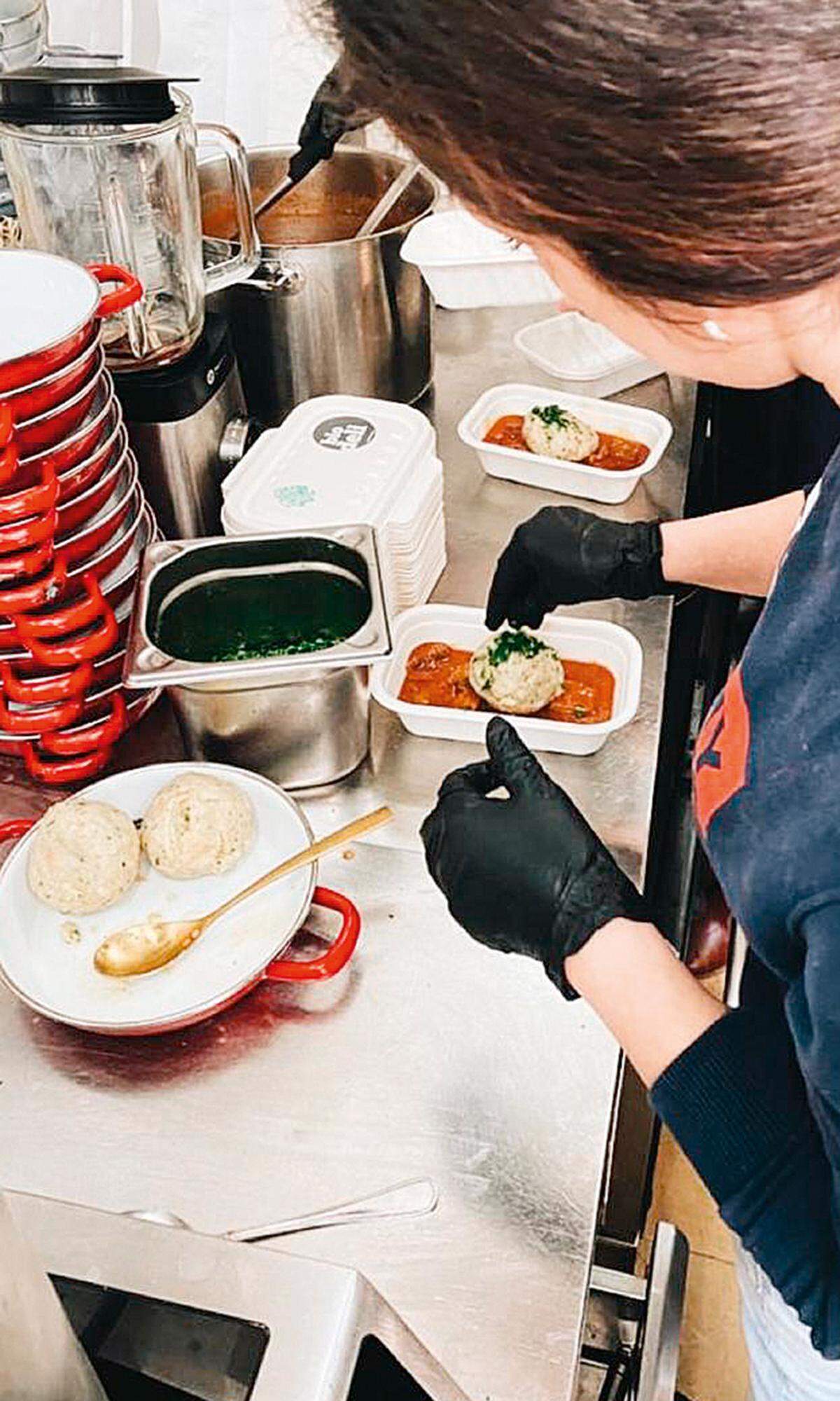 Hilfsbereit. Das Hildebrandt Café bekocht kostenlos Mitarbeiter von Supermärkten und der Rettung.