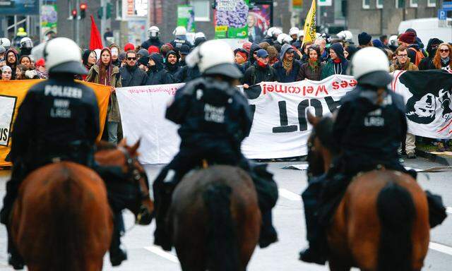 Massives Polizeiaufgebot in Köln