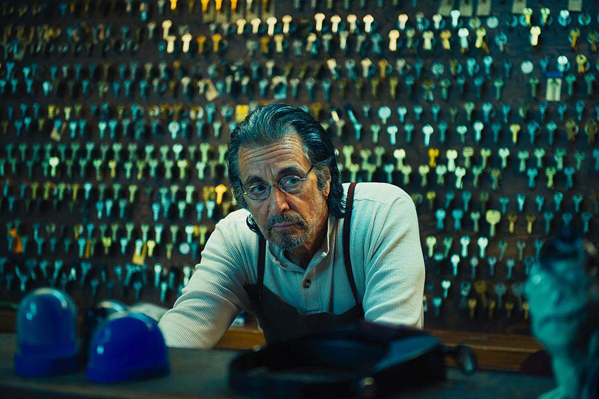 Von David Gordon Green (USA)  Al Pacino spielt einen trauernden Witwer in einer texanischen Kleinstadt, der lernen muss, Vergangenes hinter sich zu lassen und sich der Gegenwart zu öffnen. In weiteren Rollen sind Holly Hunter und Chris Messina zu sehen.