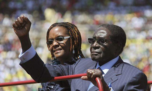 Archivbild des mittlerweile 90-jährigen Robert Mugabe. Seiner Frau Grace werden ebenfalls politische Ambitionen in Simbabwe nachgesagt.
