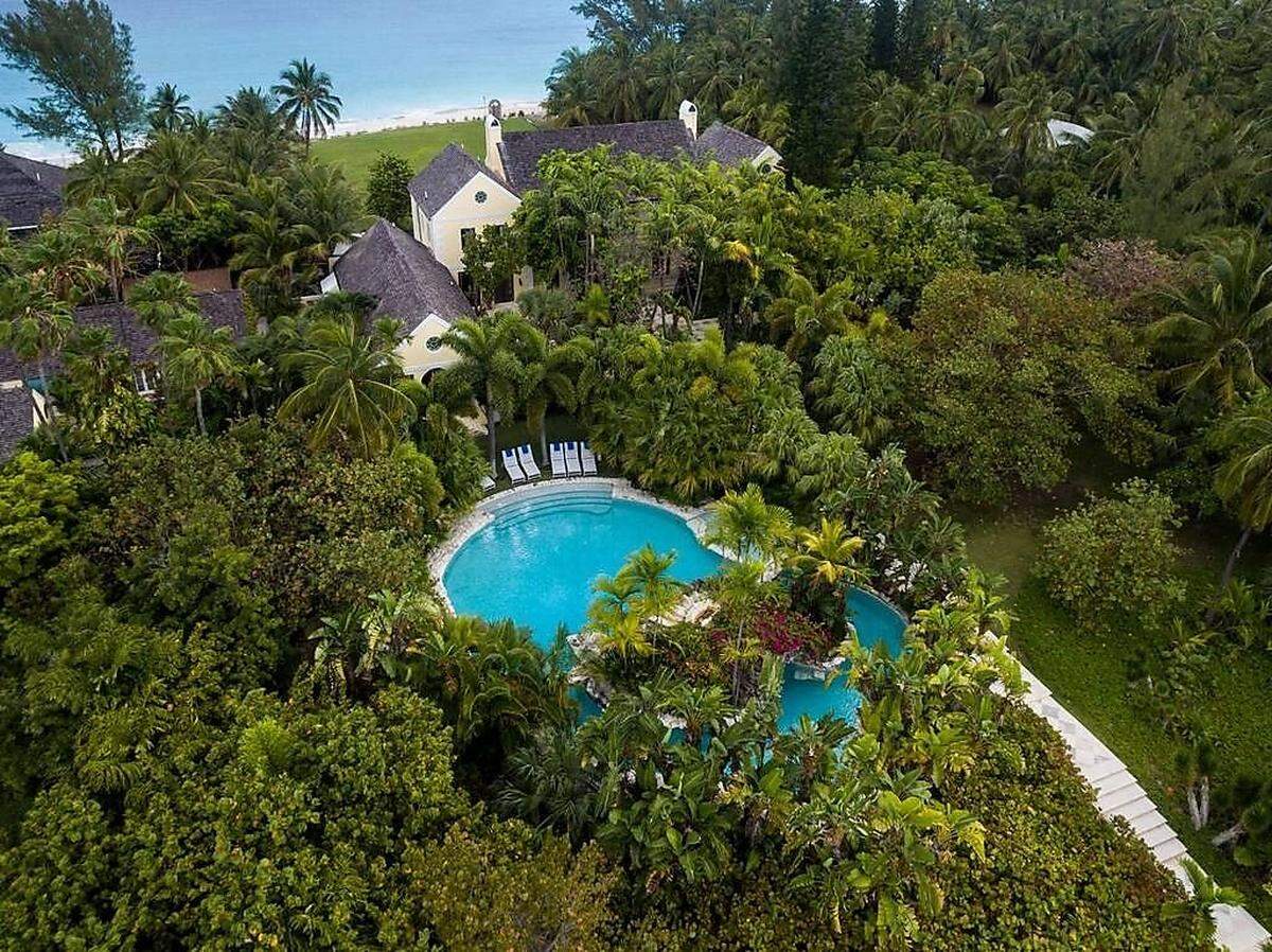 Auf den Bahamas versteckt sich das Kilkee House auf einer privaten Landzunge. Die Luxusimmobilie (Preis: rund 16 Millionen Euro) ist nur per Boot zu erreichen - uneingeschränkte Privatsphäre ist so garantiert.
