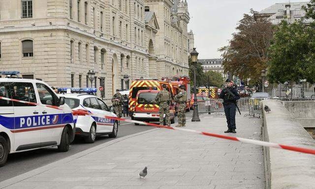 Ein 45-jähriger Informatik-Mitarbeiter der Polizei hatte am 3. Oktober im Pariser Präsidium vier Kollegen erstochen