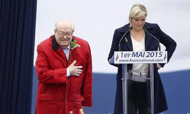 Zwischen Jean-Marie und Marine Le Pen kriselt es seit längerem. Am 1. Mai standen sie gemeinsam auf der Festbühne.