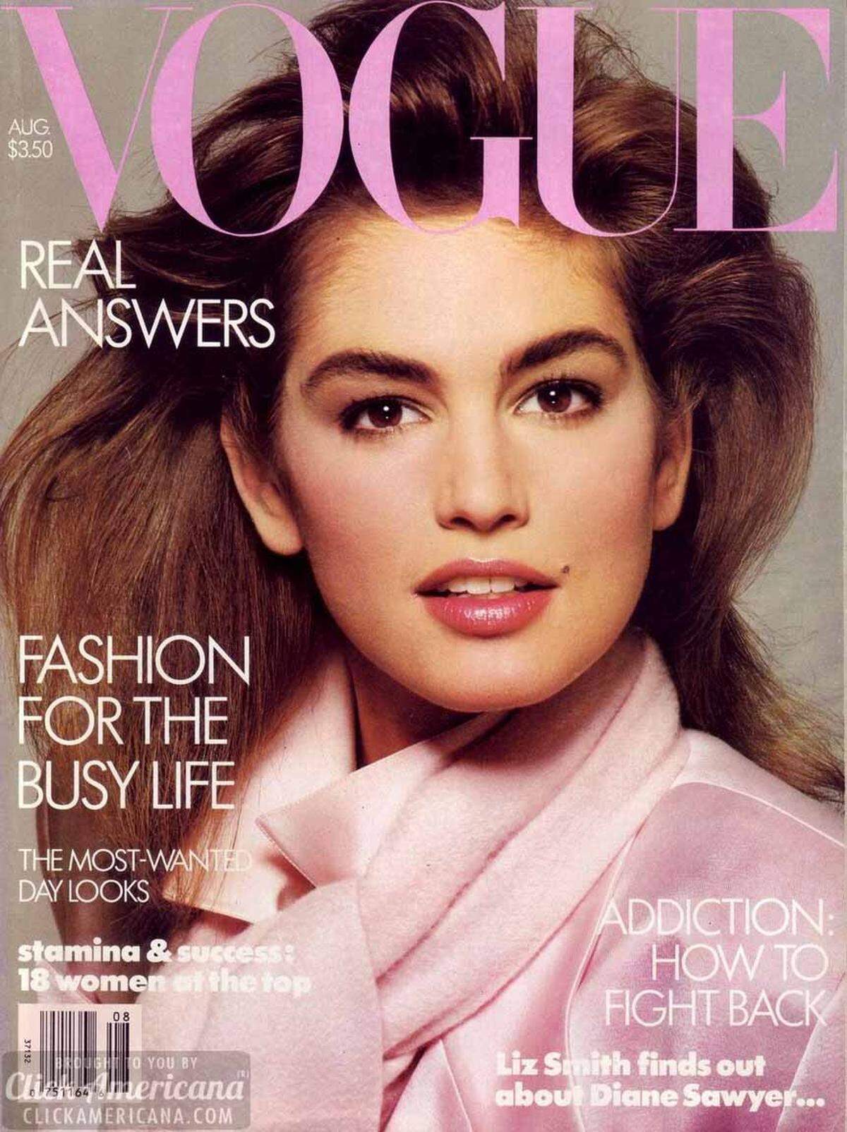 Als sie im Jahr 1986 auf der "Vogue"-Titelseite zu sehen war - ihr Leberfleck wurde erstmals nicht retuschiert oder mit Make-up verdeckt - erlangte die Tochter eines Maschinenarbeiters, Elektrikers und Glasers sowie einer Bankangestellten Weltruhm. Auf über 600 Magazinen und auf den Laufstegen von Mailand, Paris und New York präsentierte sich Crawford - sie gehörte lange Zeit zu den weltweit am meisten fotografierten und höchstbezahlten Models.