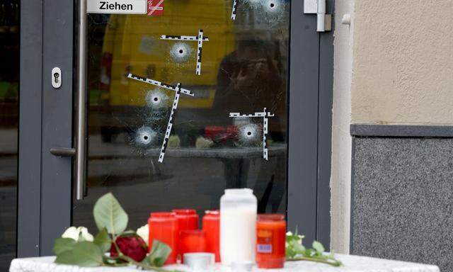 Einschusslöcher nach dem Terroranschlag in Wien.