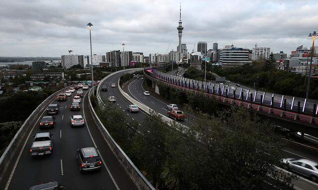 Die Stadteinfahrten nach Auckland waren zuletzt wieder belastet, da viele Menschen den öffentlichen Verkehr vermieden haben.