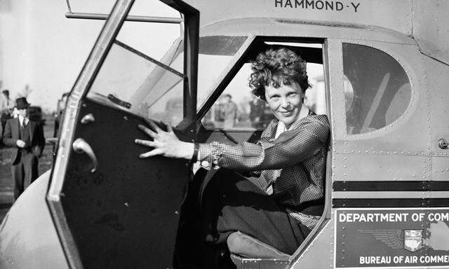 Amelia Earhart 1936