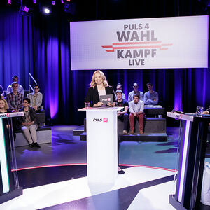 NR-WAHL: PULS 4-DUELL MIT FPOe-BUNDESPARTEIOBMANN STRACHE UND GRUeNE SPITZENKANDIDATIN LUNACEK