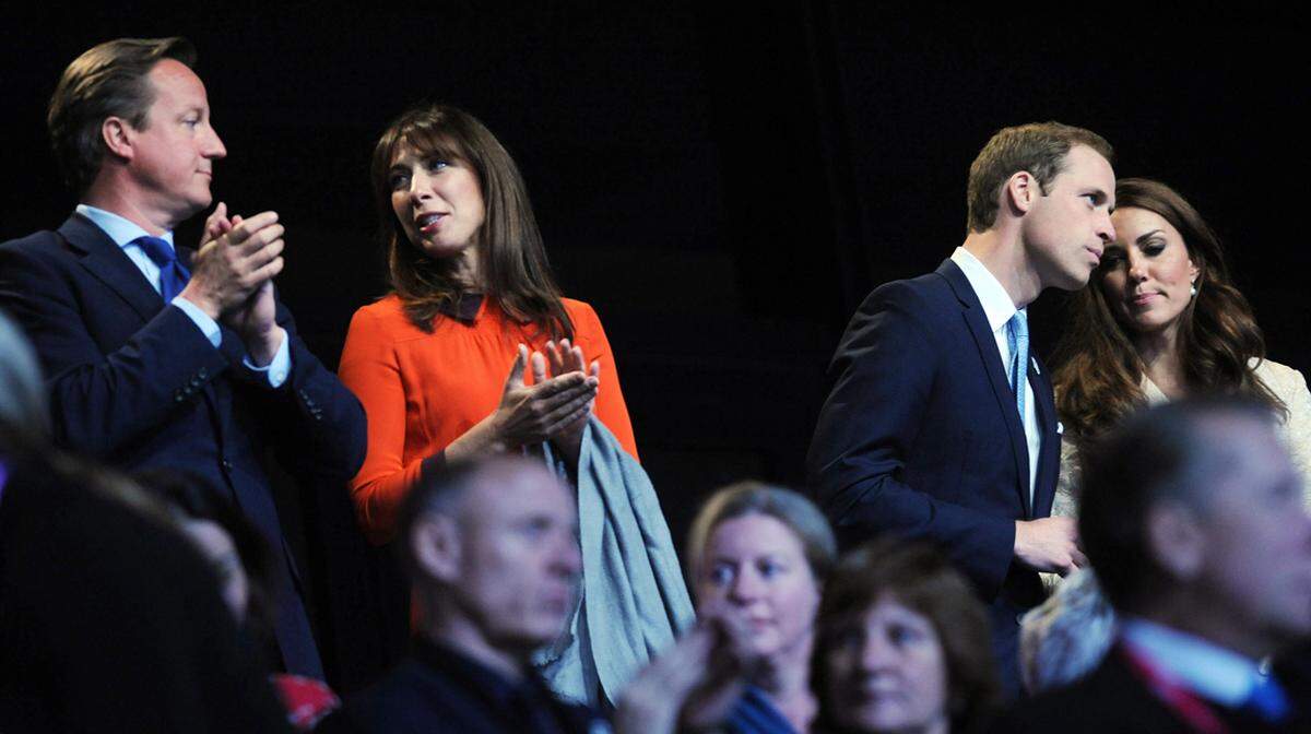 Neben Premierminister David Cameron und seiner Frau Samantha zeigten sich die beiden bei der Eröffnungszeremonie der Paralympics 2012 im Olympia-Stadion in London.