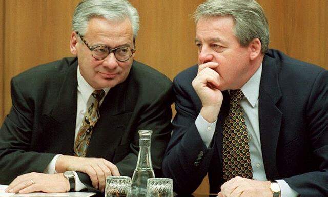 Archivaufnahme von 2008: Busek und Vranitzky im Parlament
