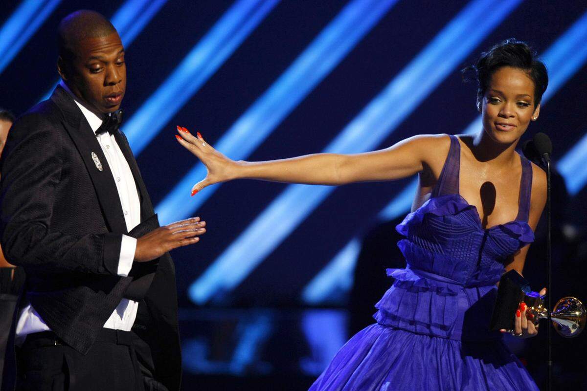 2008 brachte "Umbrella" Rihanna und Jay-Z einen Grammy Award in der Kategorie Beste Zusammenarbeit – Rap/Gesang ein.