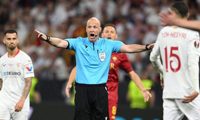 Anthony Taylor (Referee) during the UEFAEuropa League Final match between Sevilla 5-2 (d.c.r.) Roma at Puskas Arena on M
