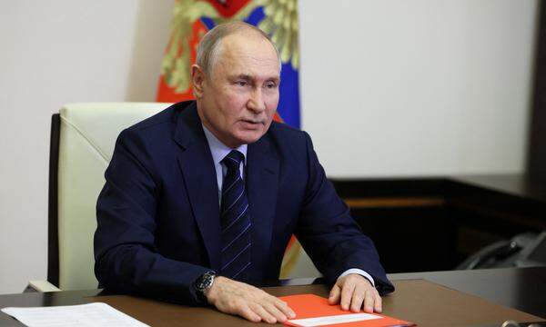 Der russische Präsident Wladimir Putin muss bei Reisen in viele Länder mit seiner Verhaftung rechnen. 
