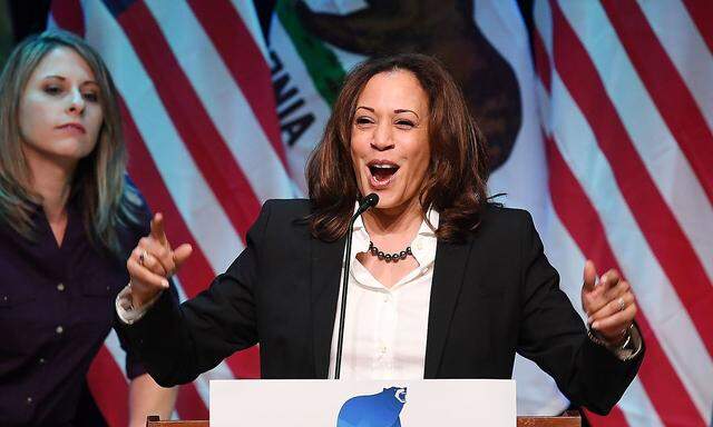 Kamala Harris will sich um das Präsidentenamt bewerben.