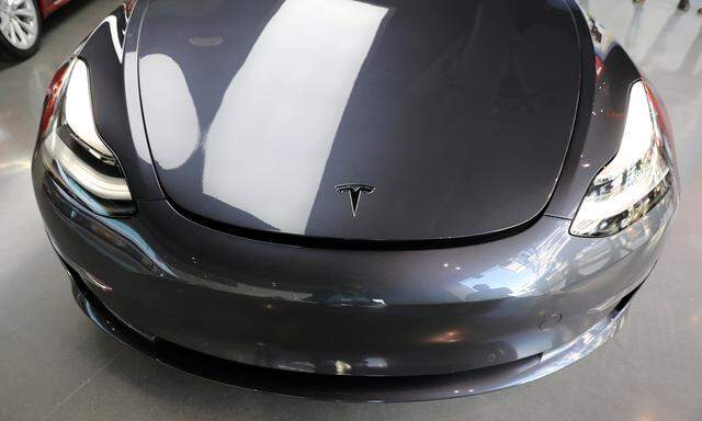Teslas Model 3 wird zunehmend vom Hoffnungs- zum Sorgenkind. 