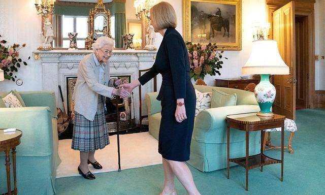 Queen Elizabeth II. empfing Liz Truss auf Schloss Balmoral.