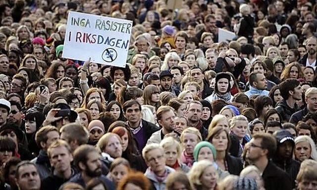 Schweden-Wahl: Tausende demonstrieren gegen Rechte