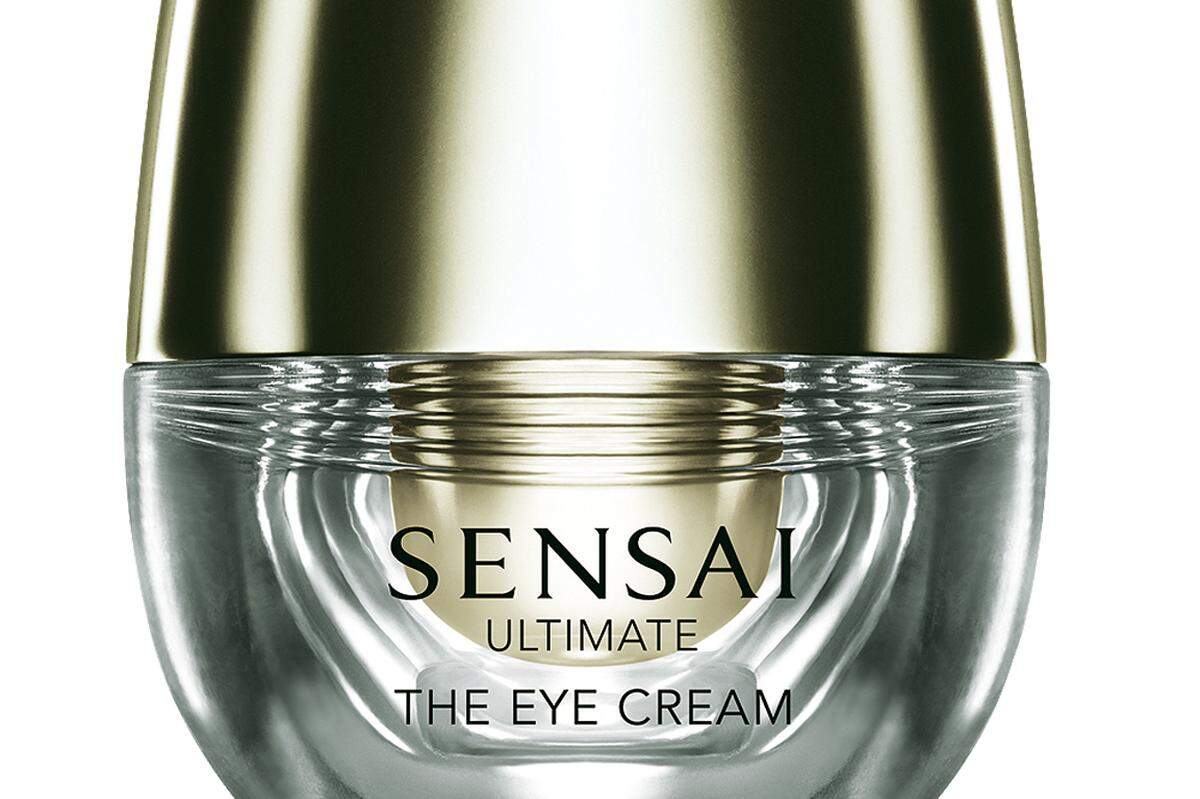 Mit Extrakten aus japanischem Muschelpilz regt „The Eye Cream“ aus der Sensai-Ultimate-Kollektion das Lymphsystem an, 348 Euro.