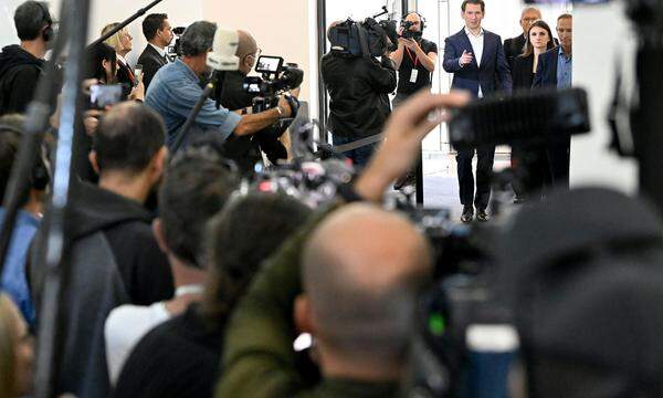 Sebastian Kurz muss am 18. Oktober wegen Falschaussage im Ibiza-U-Ausschuss (Foto von seinem Auftritt dort) vor Gericht.