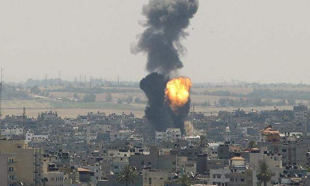 Israel griff auch am Mittwoch weitere Ziele im Gazastreifen an. Eine einseitige Waffenruhe scheiterte bereits nach sechs Stunden