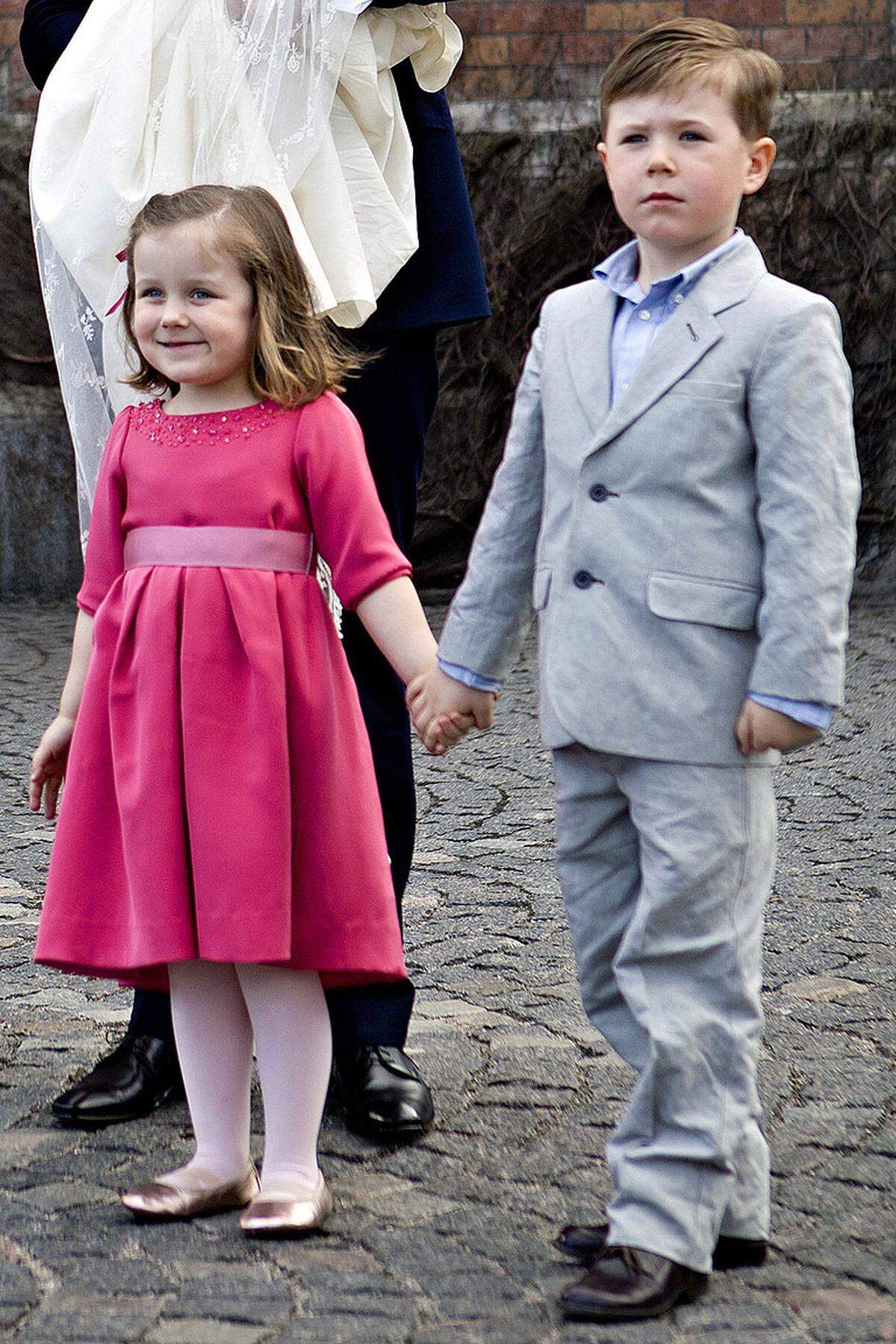 Prinzessin Isabella und Prinz Christian, die ältesten beiden Kinder des dänischen Kronprinzenpaares, sind mittlerweile schon um einiges gewachsen...