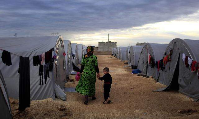 3,6 Millionen Syrer und Hunderttausende Flüchtlinge aus Afghanistan leben in der Türkei.  