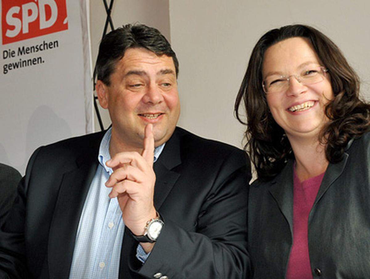 Gabriels Rechte Hand wird die SPD-Linke Andrea Nahles. Sie wird beim Parteitag zur Generalsekretärin gewählt.