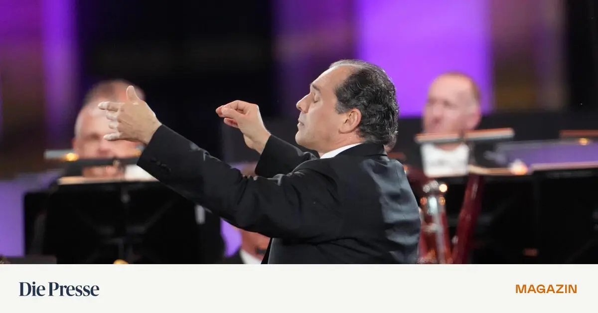 Mahlers-Zweite-im-Konzerthaus-Befl-gelnd-und-das-Publikum-erhebend-premium-