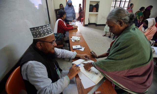 Ein Wahllokal in Dhaka.