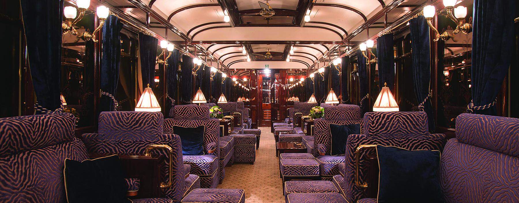 Nostalgie fährt mit: Im Barwagen des Venice-Simplon-Orient-Express.