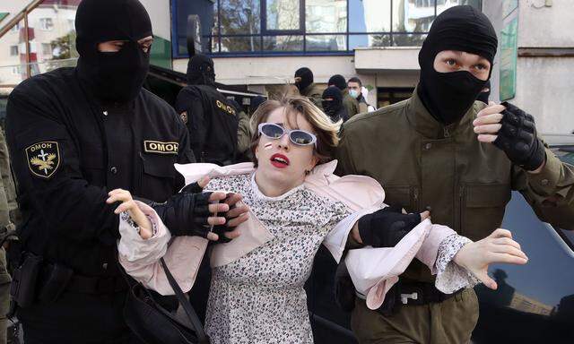 In den vergangenen zehn Monaten wurden in Belarus über 70 Personen pro Woche verhaftet.