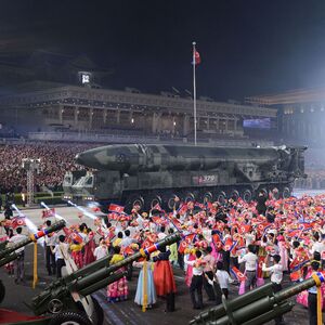 Die neuesten nordkoreanischen Interkontinentalraketen Hwasong-17 und Hwasong-18 vorgeführt sind in der Lage, Ziele in den gesamten Vereinigten Staaten zu treffen.