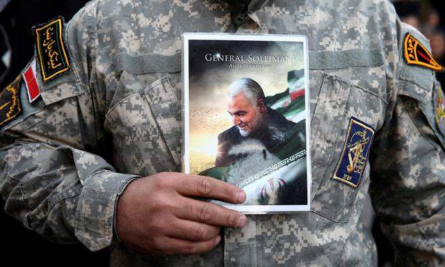 Der Kommandeur der Quds-Brigaden, Qassem Soleimani, wurde bei einem Drohnenangriff getötet.