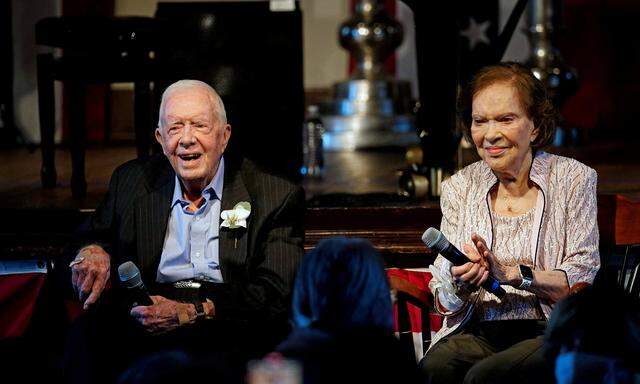 Archivbild vom 10. Juli 2021: Ex-US-Präsident Jimmy Carter mit seiner Frau Rosalynn.