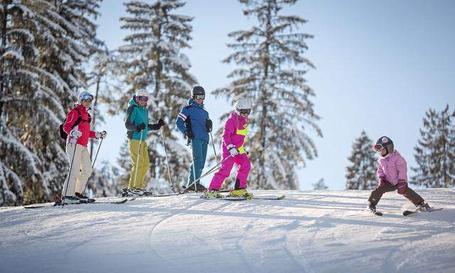 Skifahren im Zauberwaldland. Der Skiort Lipno an der Grenze zu Oberösterreich ist vor allem für Familien mit Kindern nicht übel. 