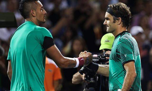 Ein Duell auf hohem Niveau, das Federer (re.) für sich entschied.