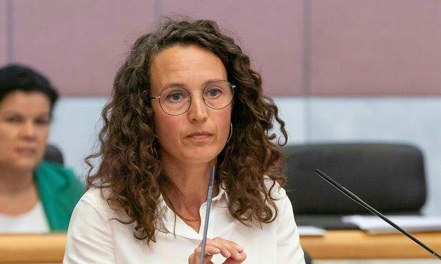 Grünen-Klubobfrau Eva Hammerer im Rahmen einer Sondersitzung des Vorarlberger Landtags zur Parteienfinanzierung der Landes-ÖVP.