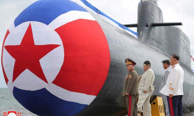 Der nordkoreanische Staatschef Kim Jong Un nimmt an einer Eröffnungszeremonie teil.  