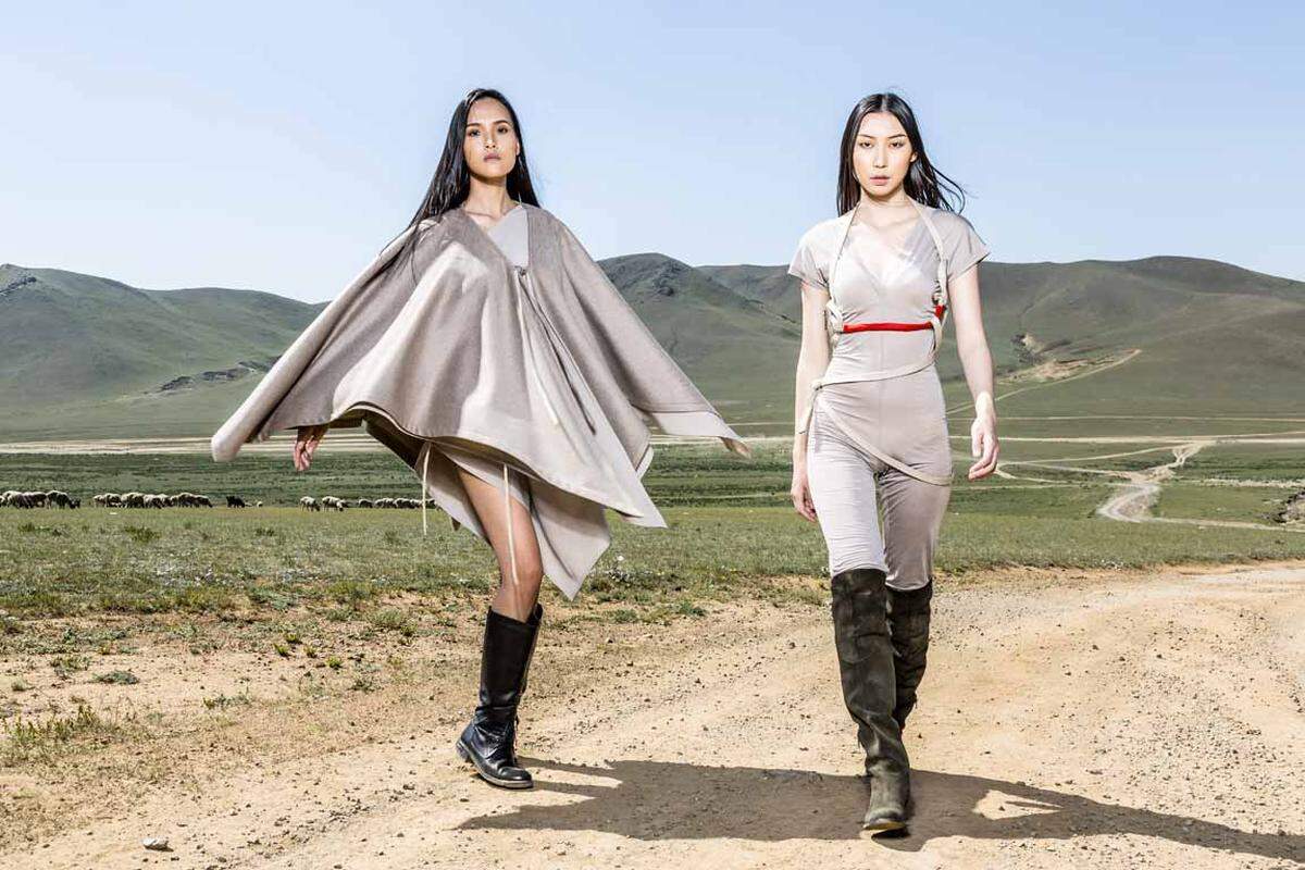 Crossing Fashion Mongolia