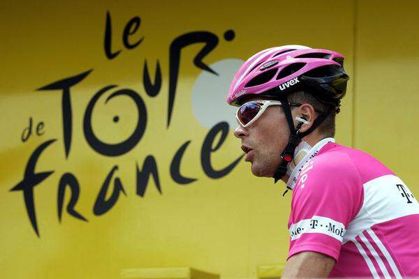 Im Juli 2006 wurde der ehemalige deutsche Tour de France Sieger Jan Ullrich von seinem Team T-Mobile fristlos gekündigt, nachdem Vorwürfe laut geworden waren, dass Ullrich in einen Dopingskandal verwickelt sei.
